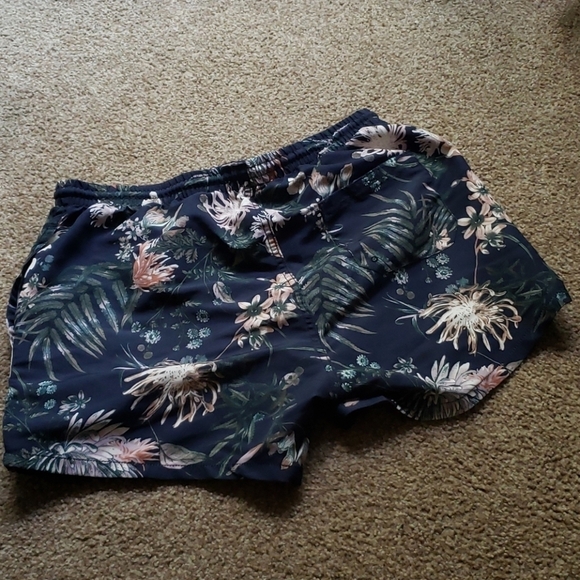 Only & Sons Floral Swim Shorts medium men - Picture 3 of 5